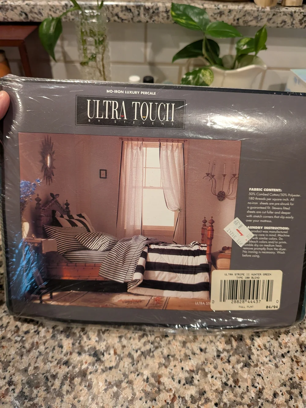 Ultra Touch/Stevens NOS Stripe Bedding in Hunter Green and White Full Flat Sheet